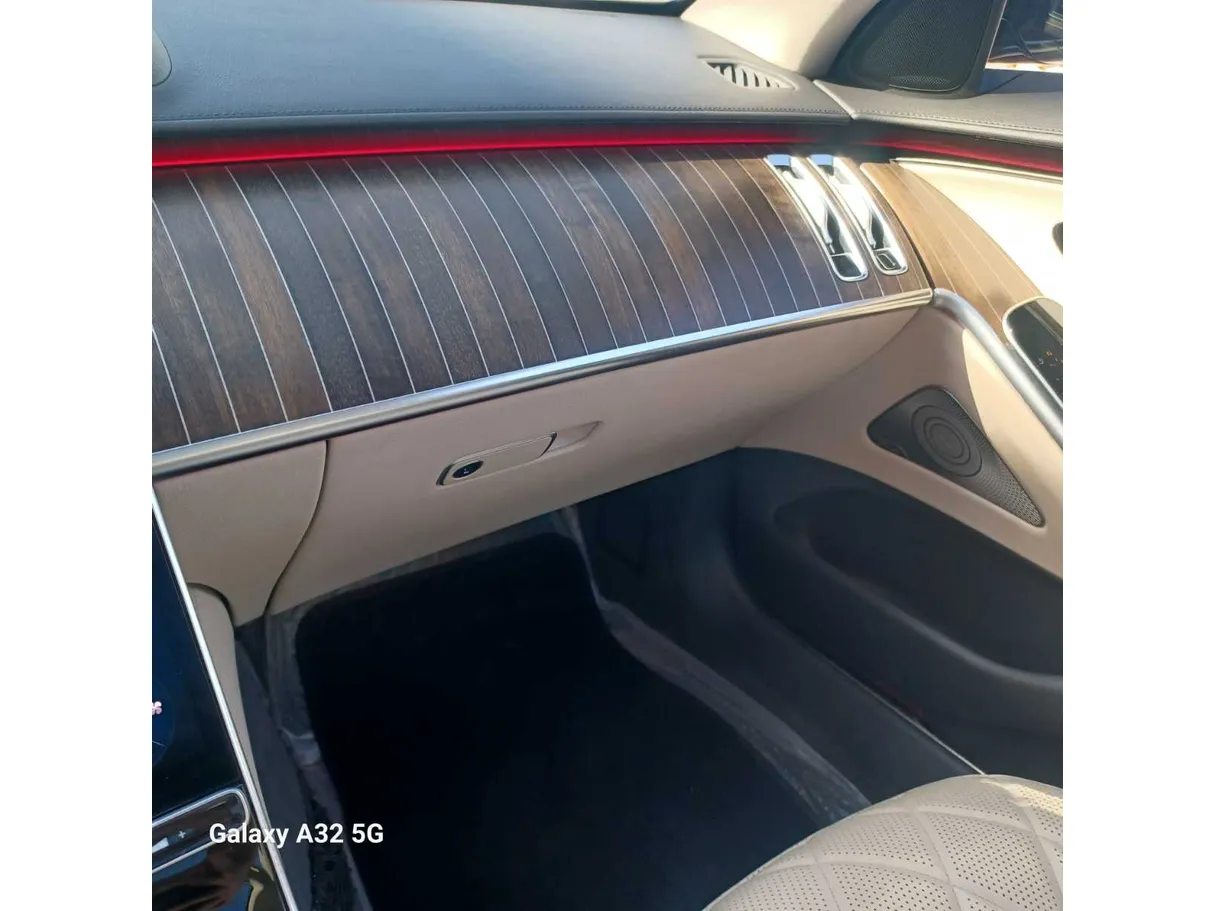 Car image 37