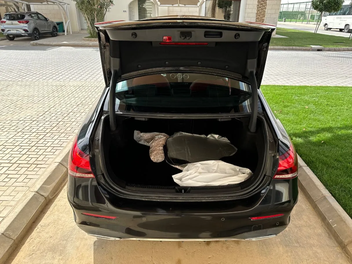 Car image 20