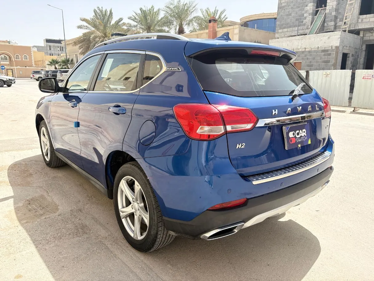 Car image 7
