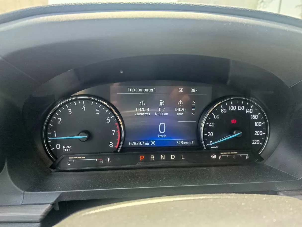 Car image 29