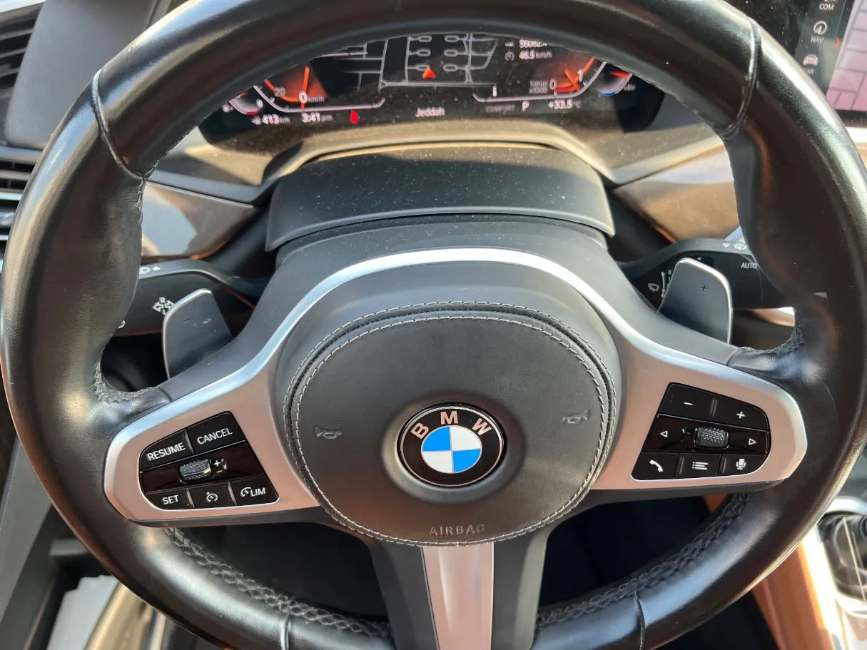 Car image 20