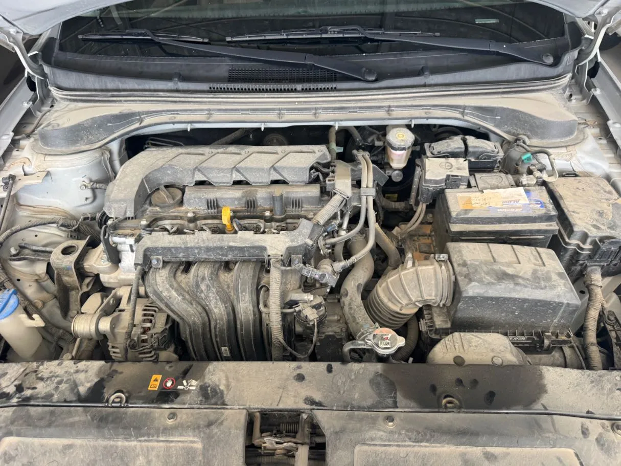 Car image 17
