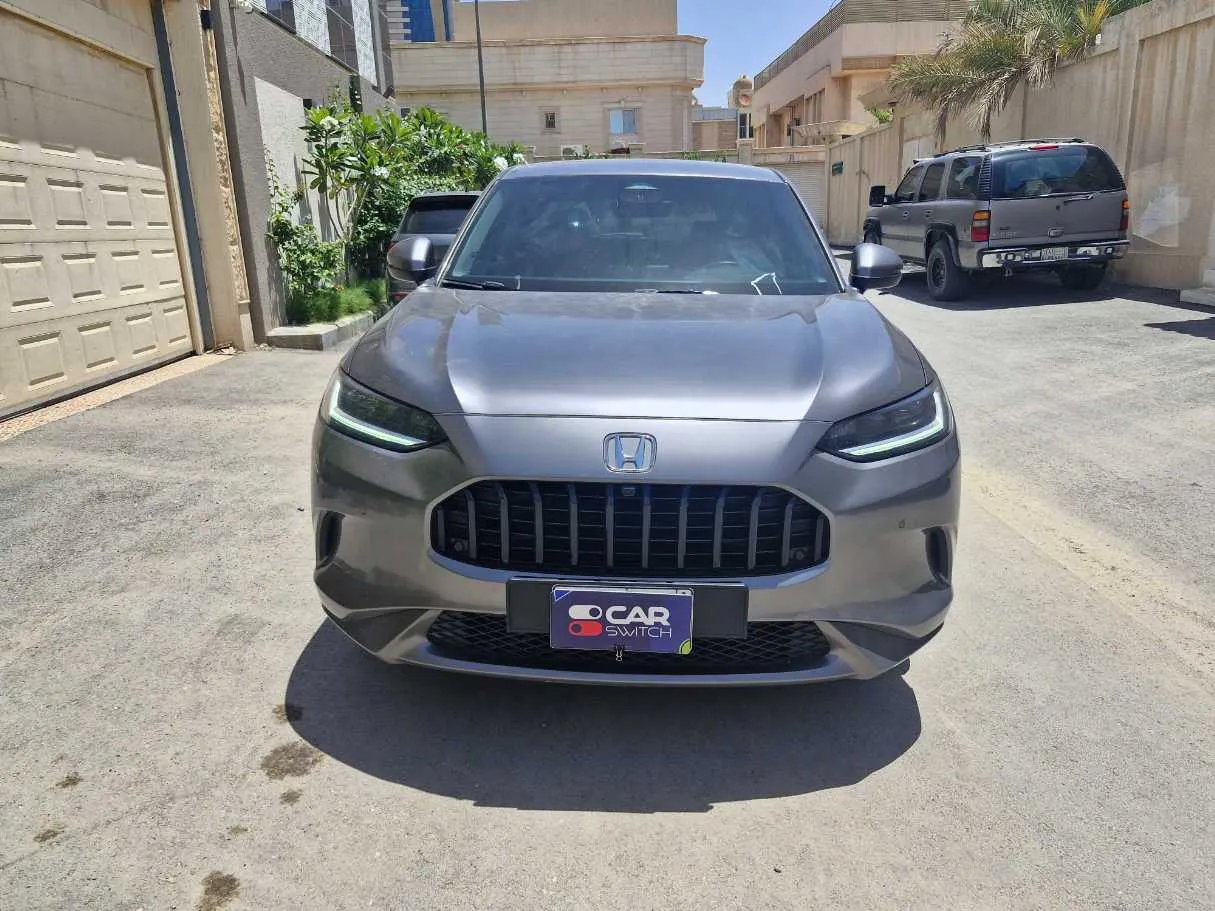 Car image 2