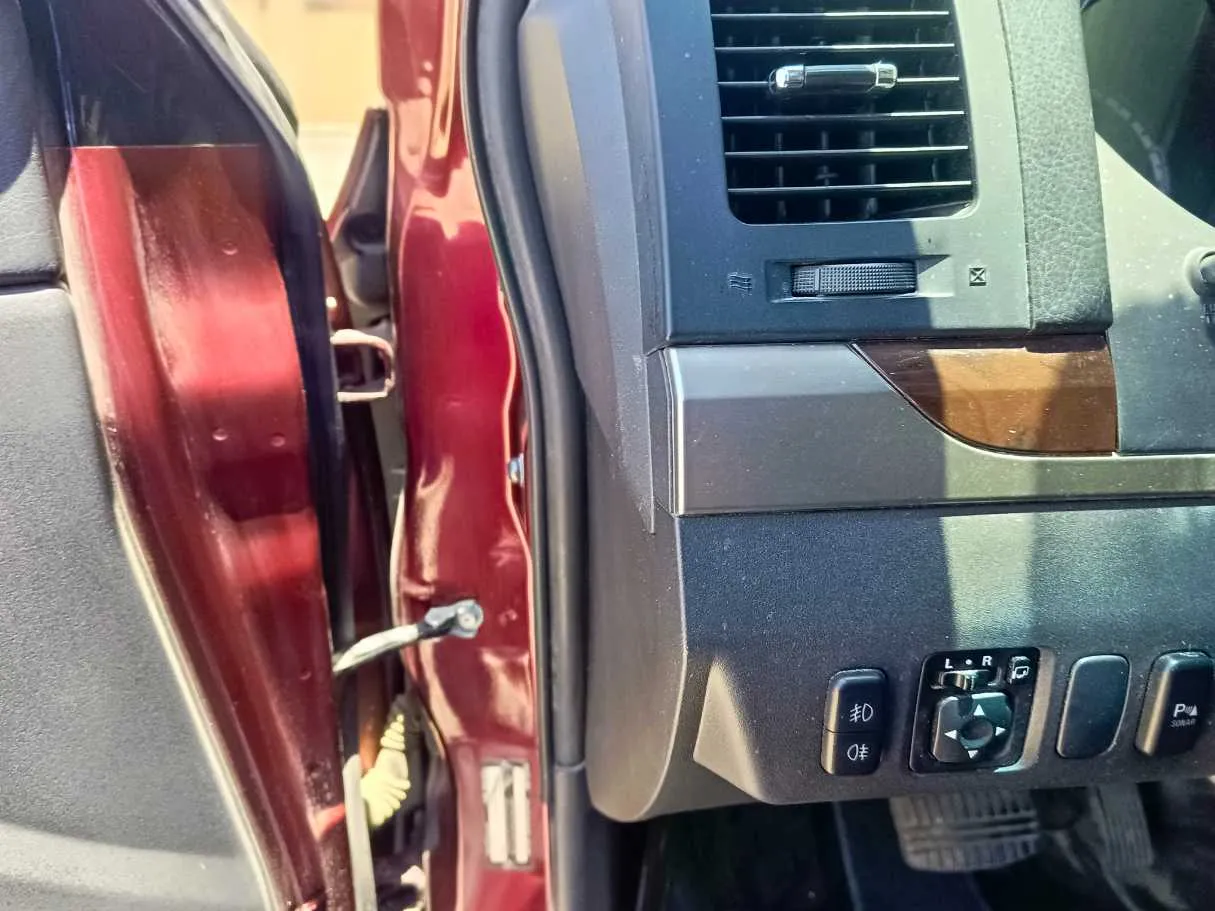 Car image 31