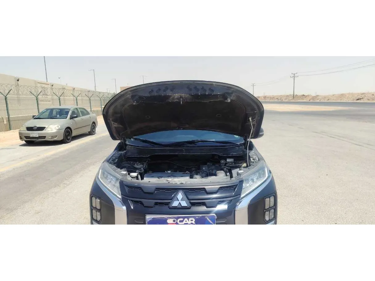 Car image 27