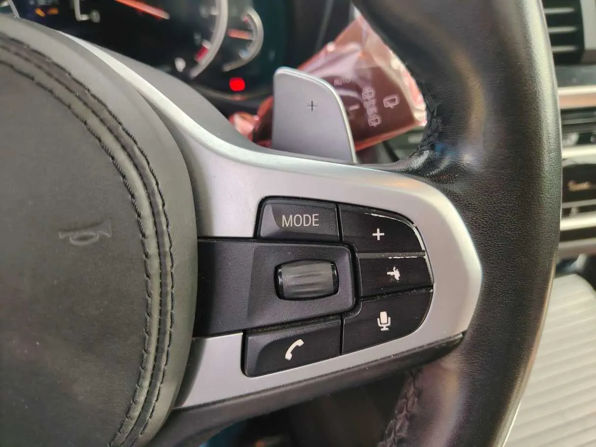 Car image 31