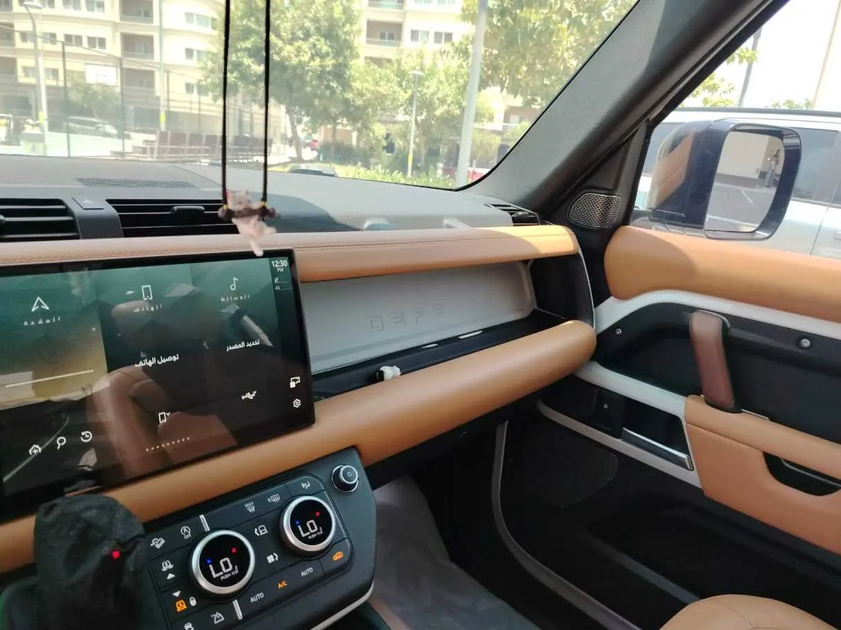 Car image 22
