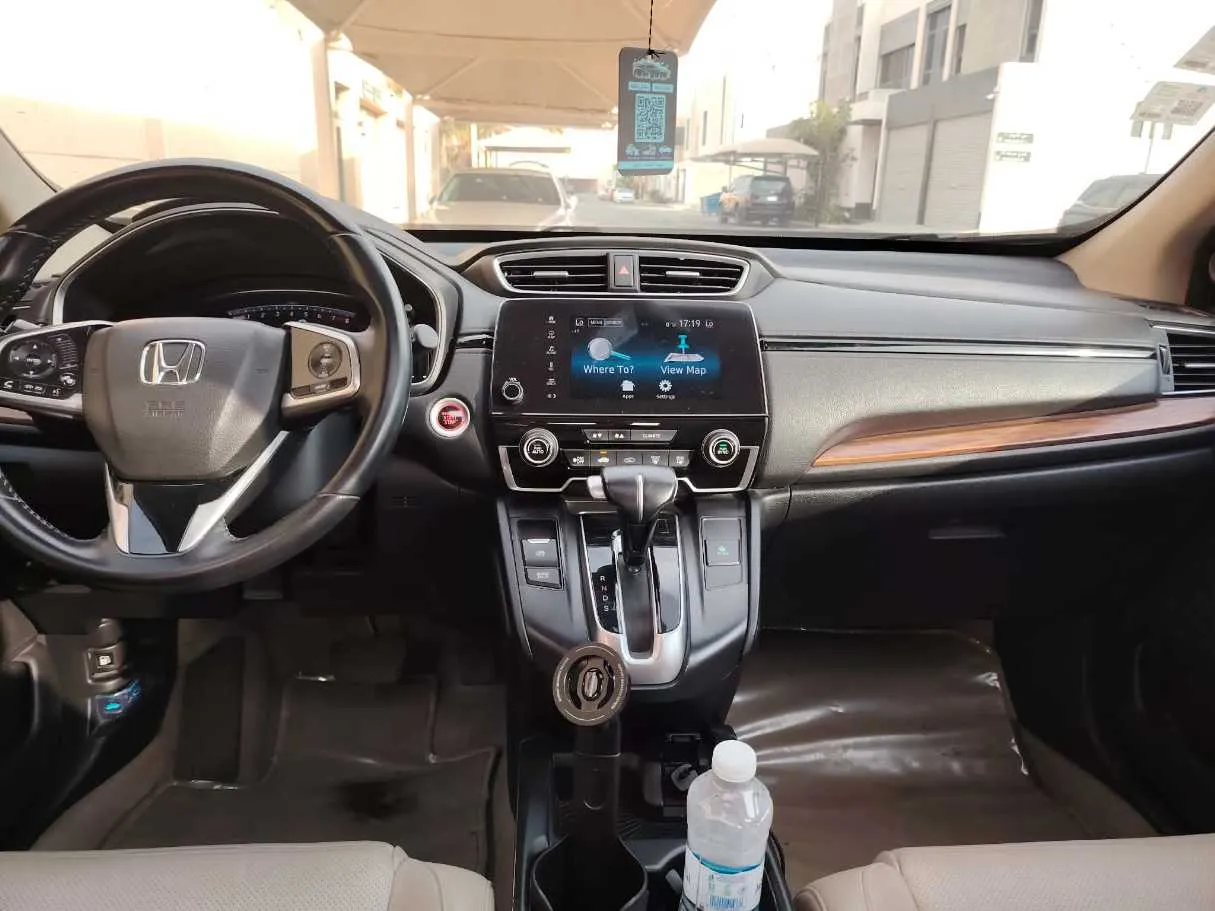 Car image 23