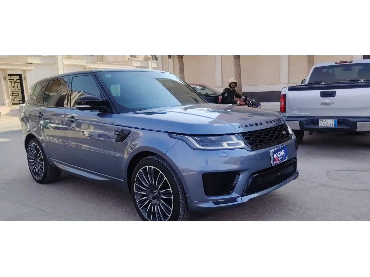 Car image 3