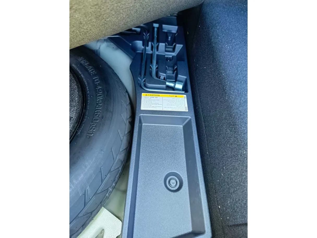 Car image 41