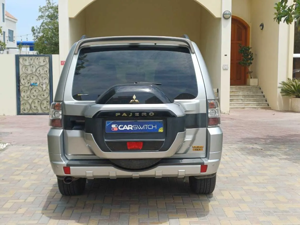 Car image 6