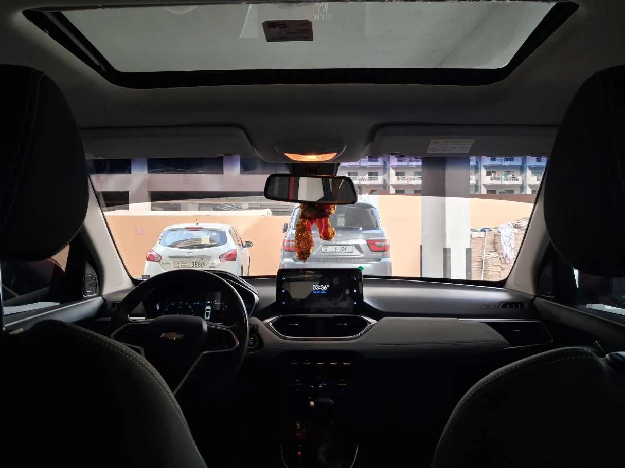 Car image 15