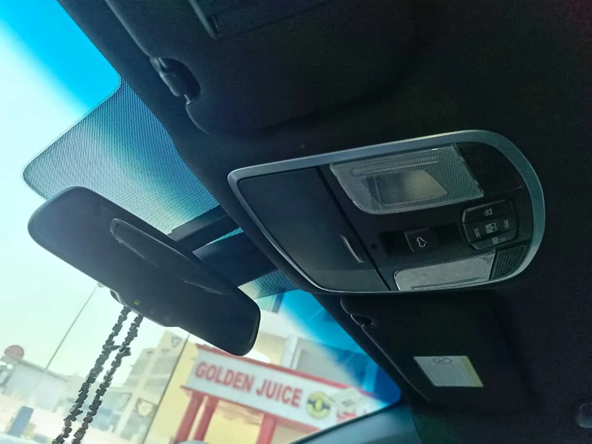 Car image 33