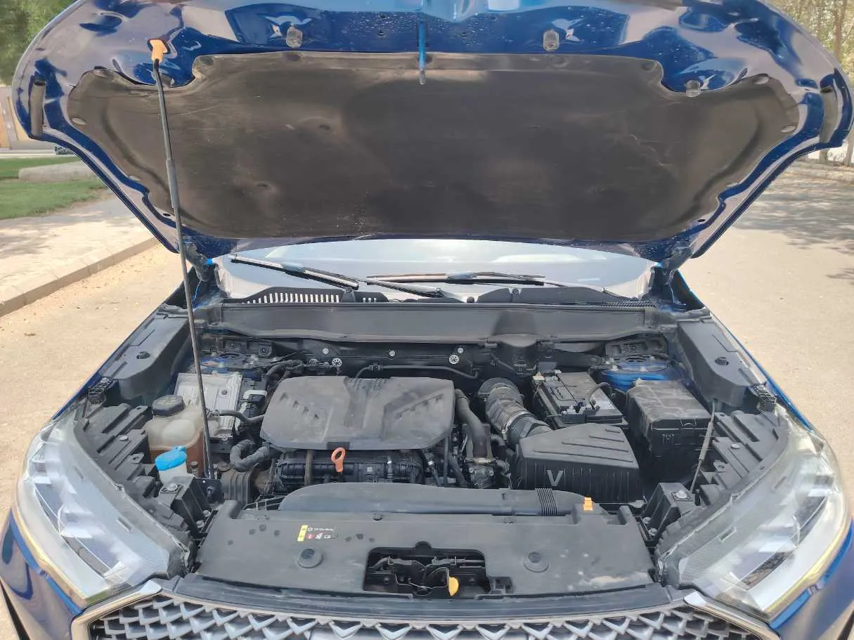 Car image 30