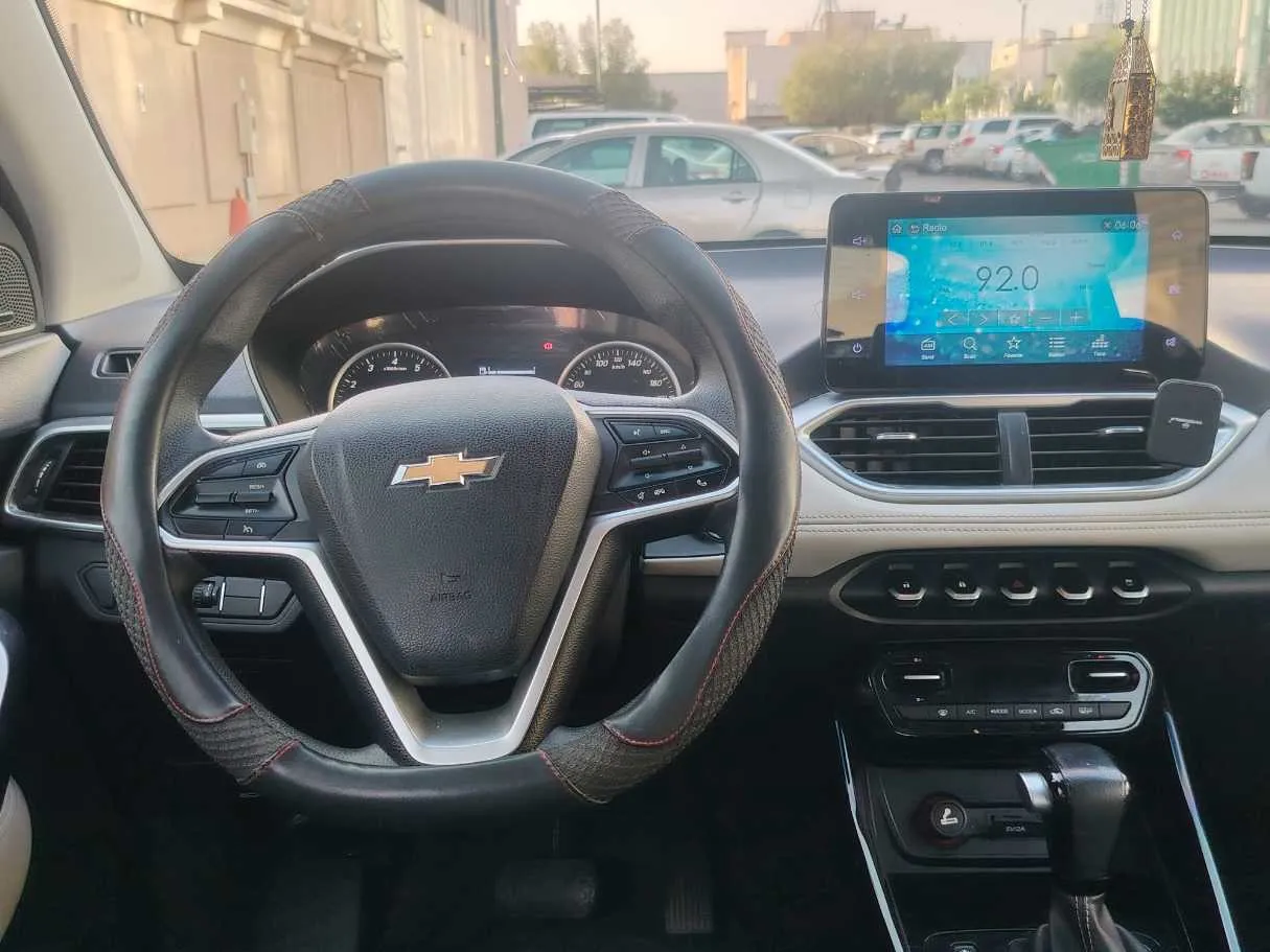 Car image 22