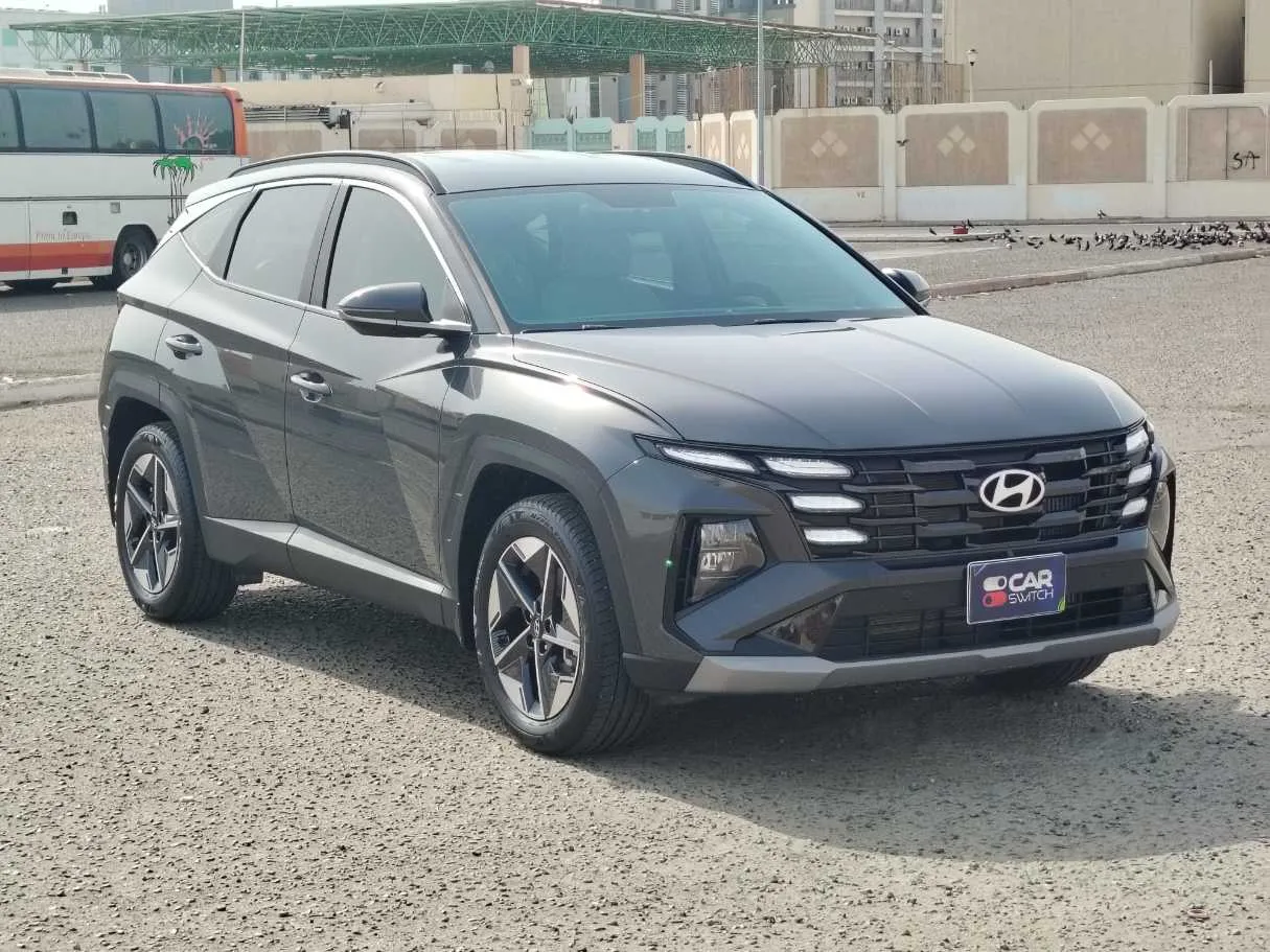Car image 3