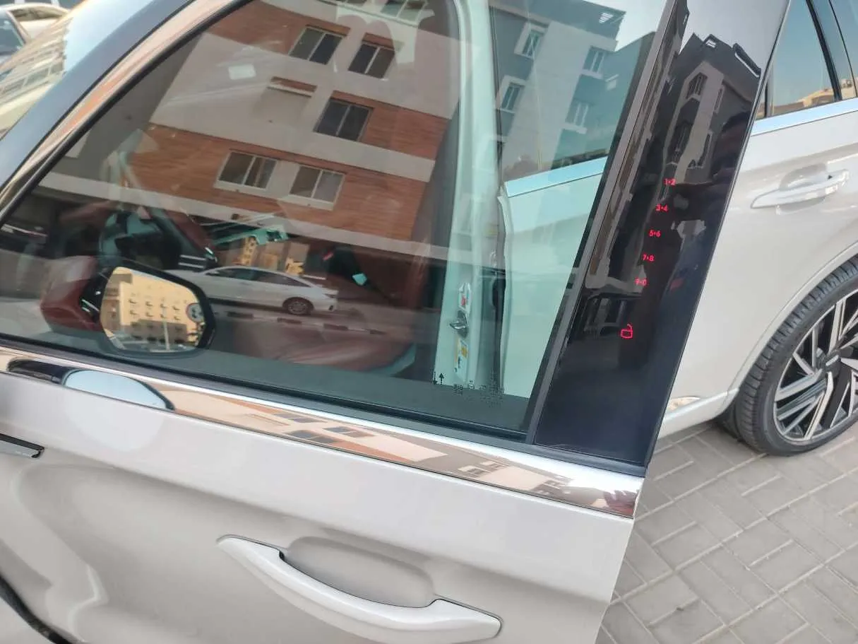 Car image 39