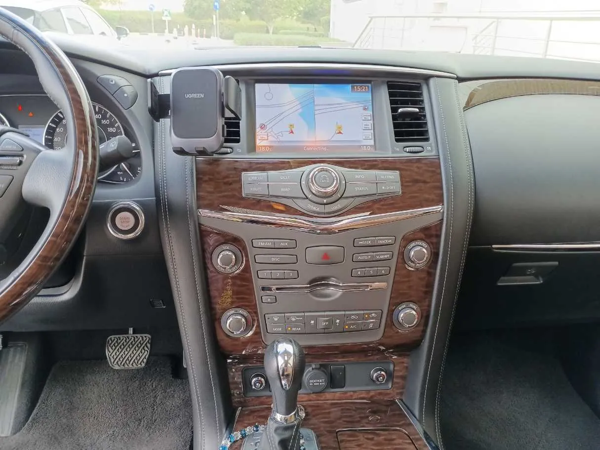 Car image 17