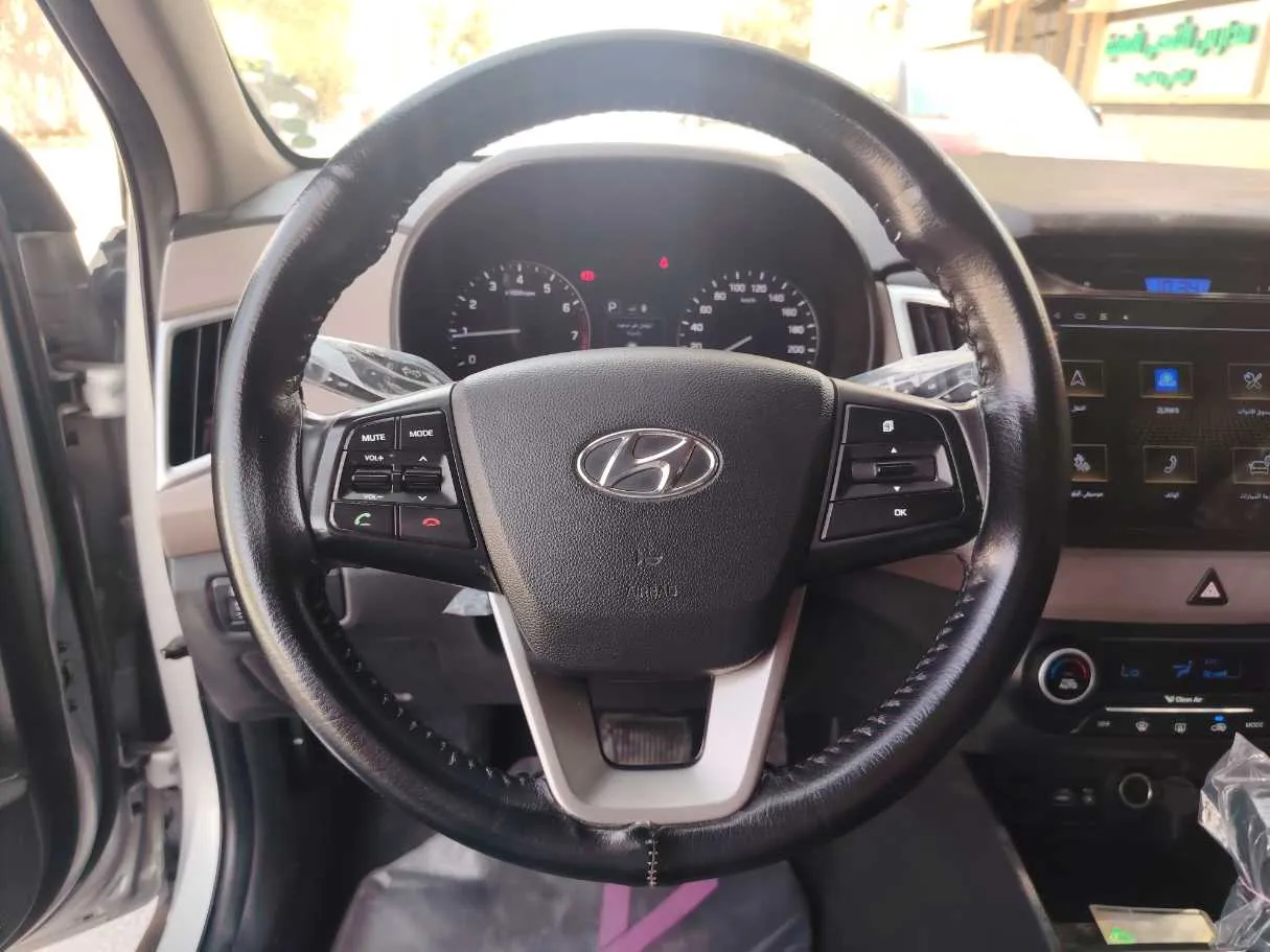 Car image 22