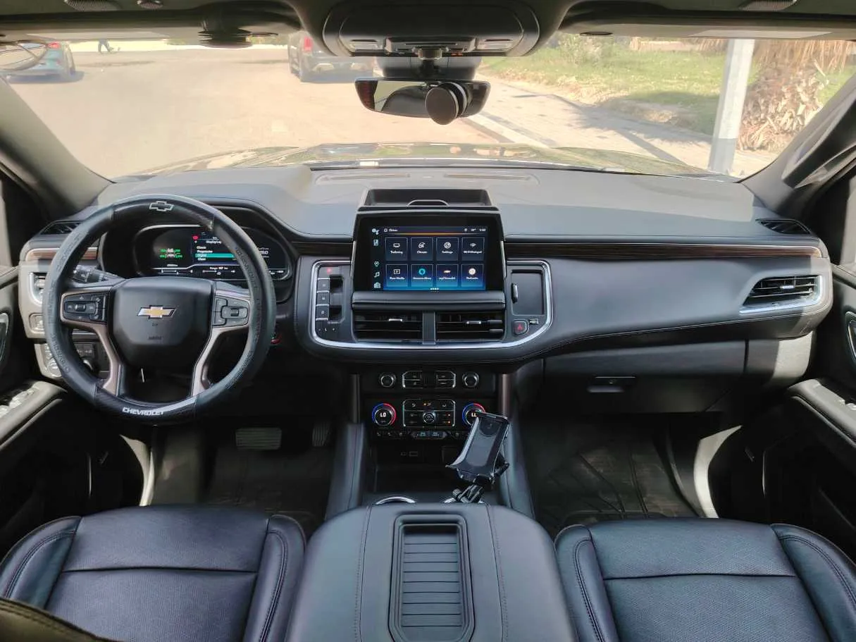Car image 20