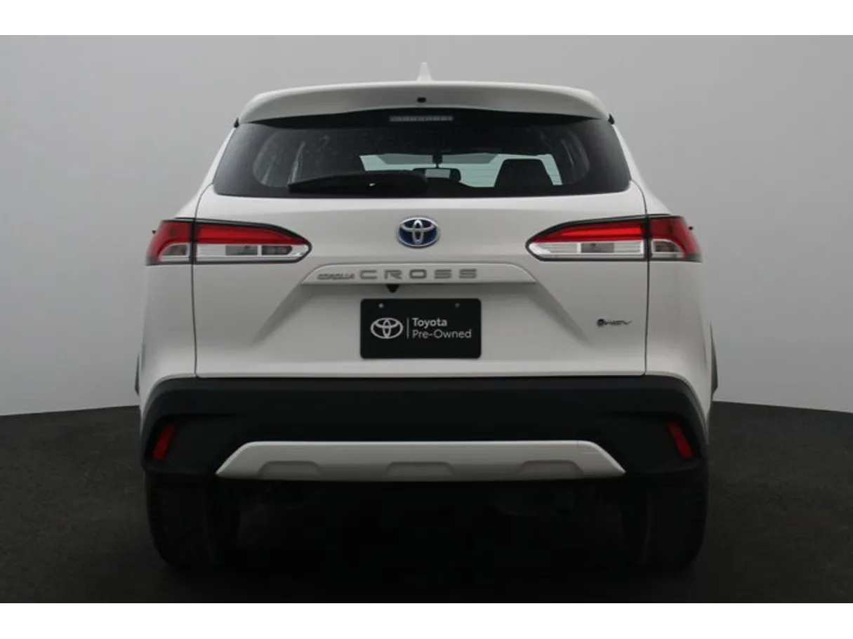 Car image 12