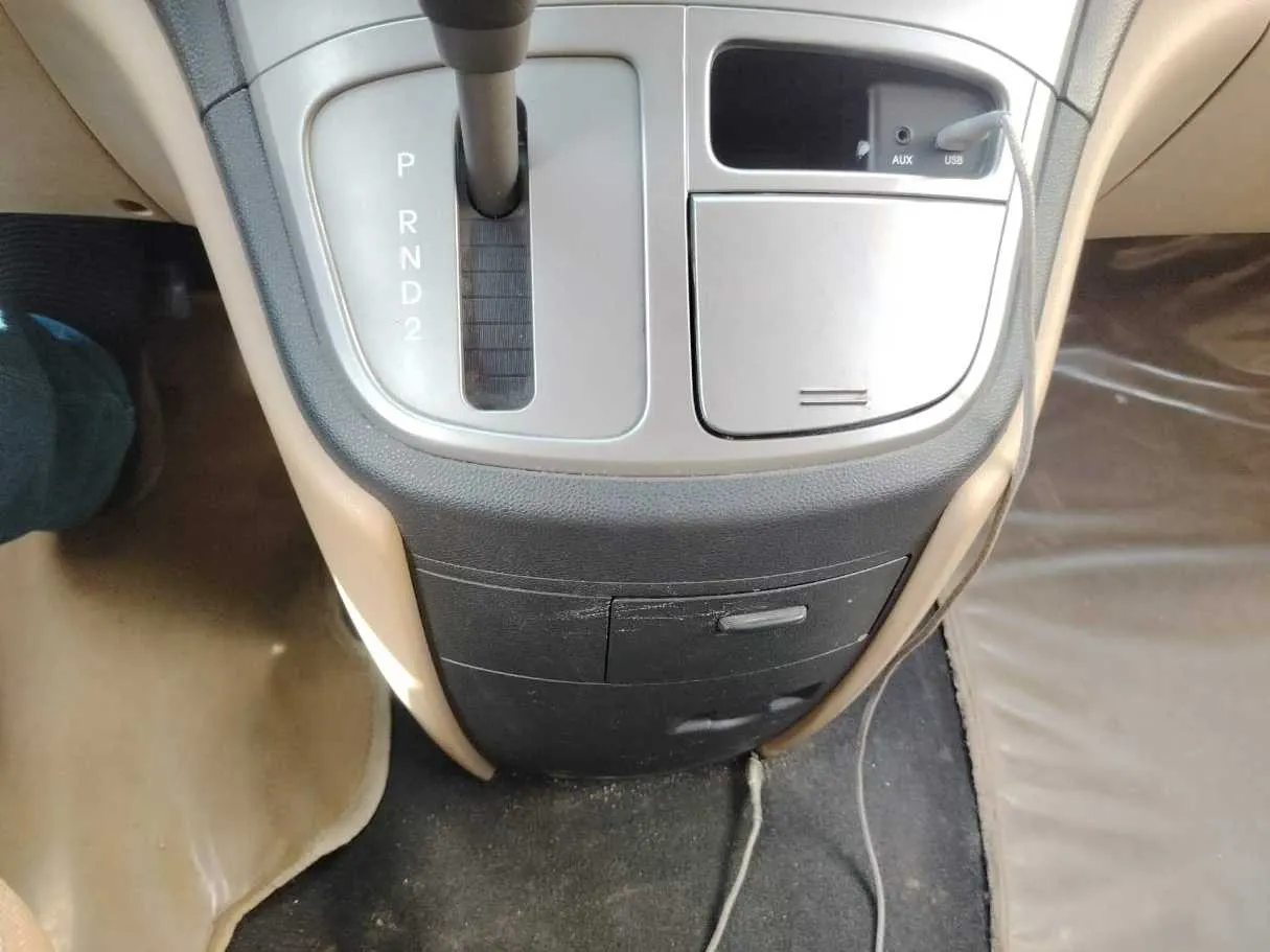 Car image 28
