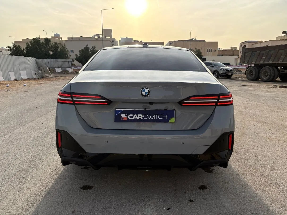 Car image 6