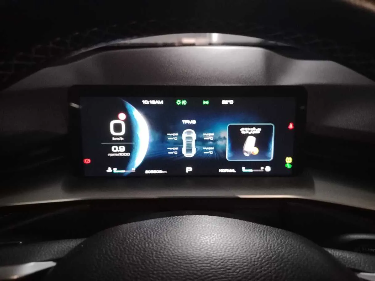 Car image 17