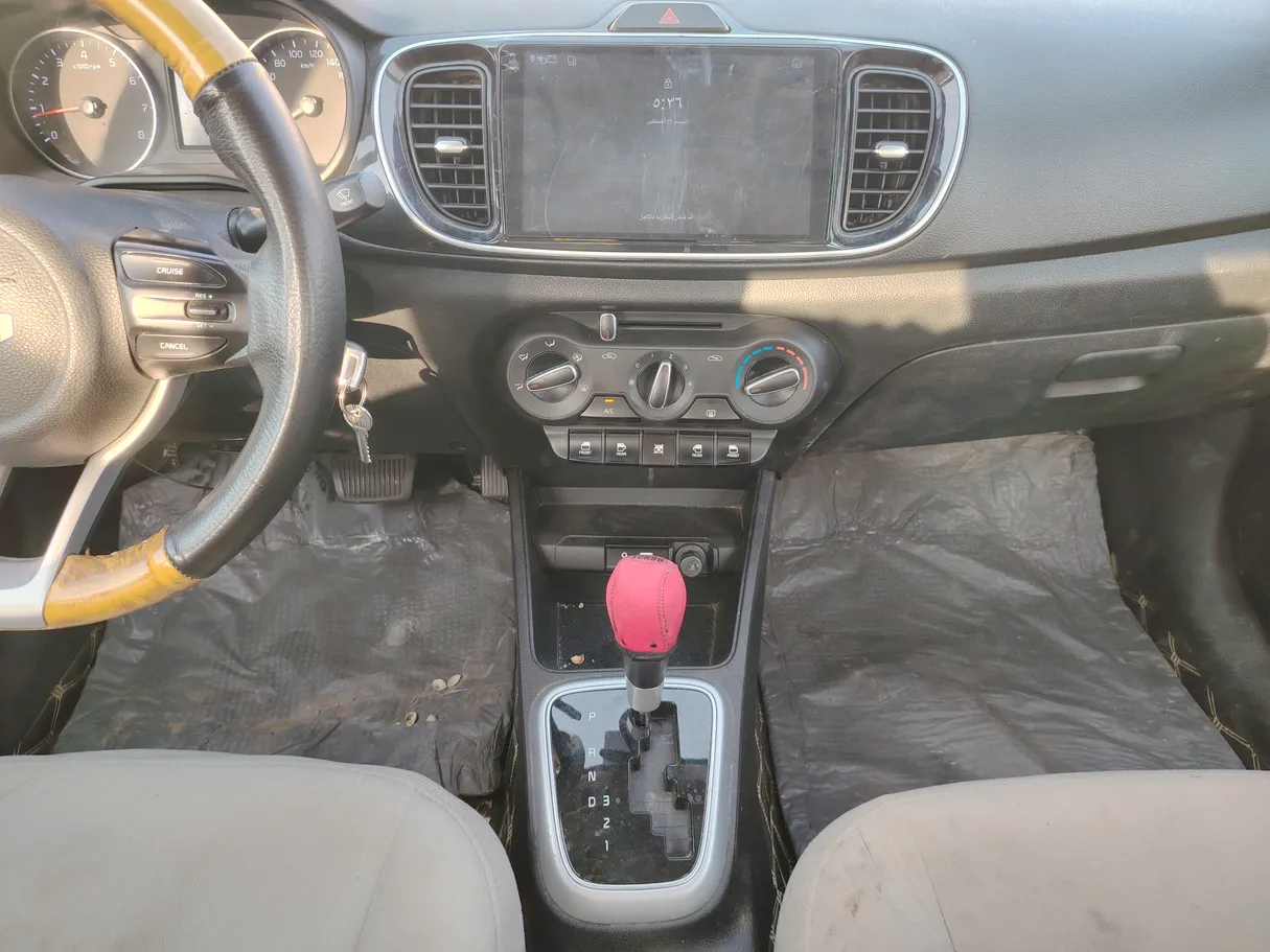 Car image 20