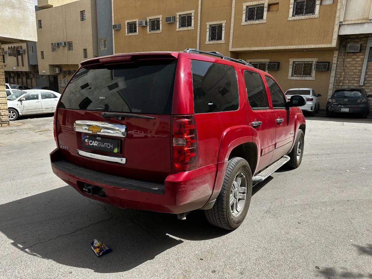 Car image 5