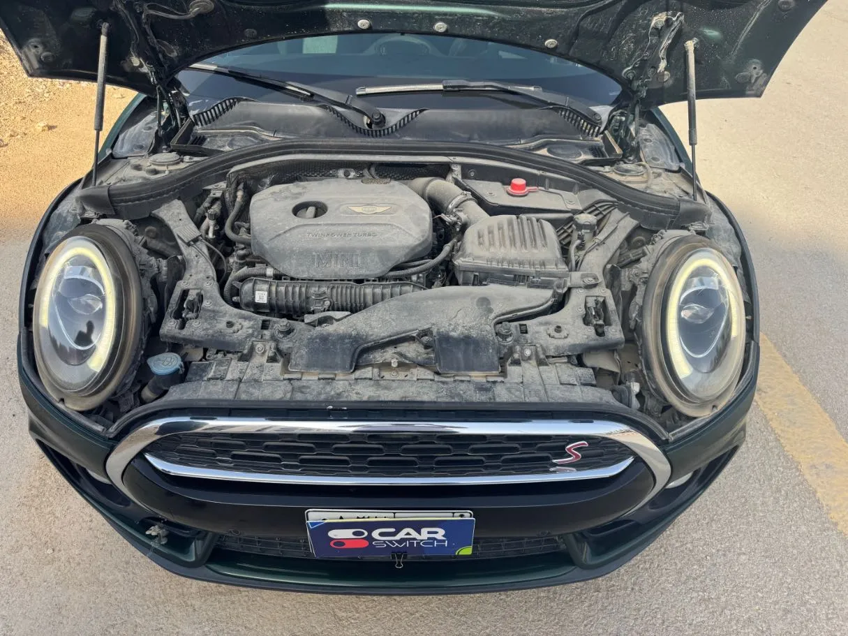 Car image 20