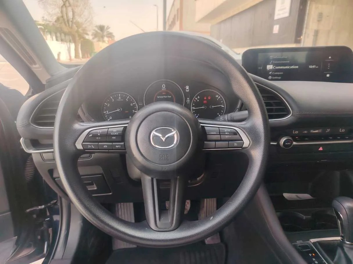 Car image 23