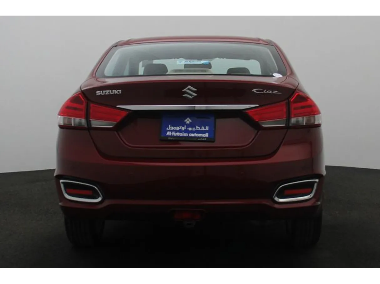 Car image 12