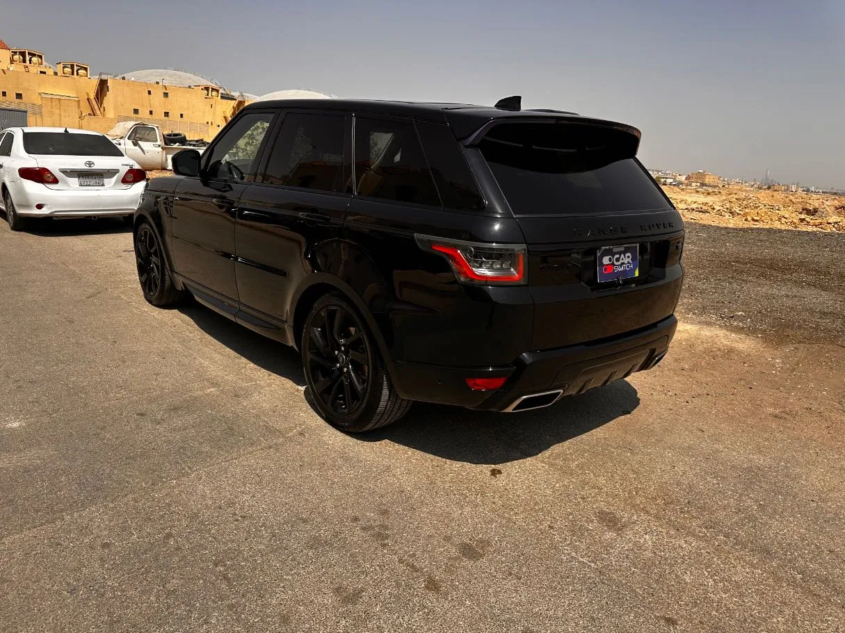 Car image 7