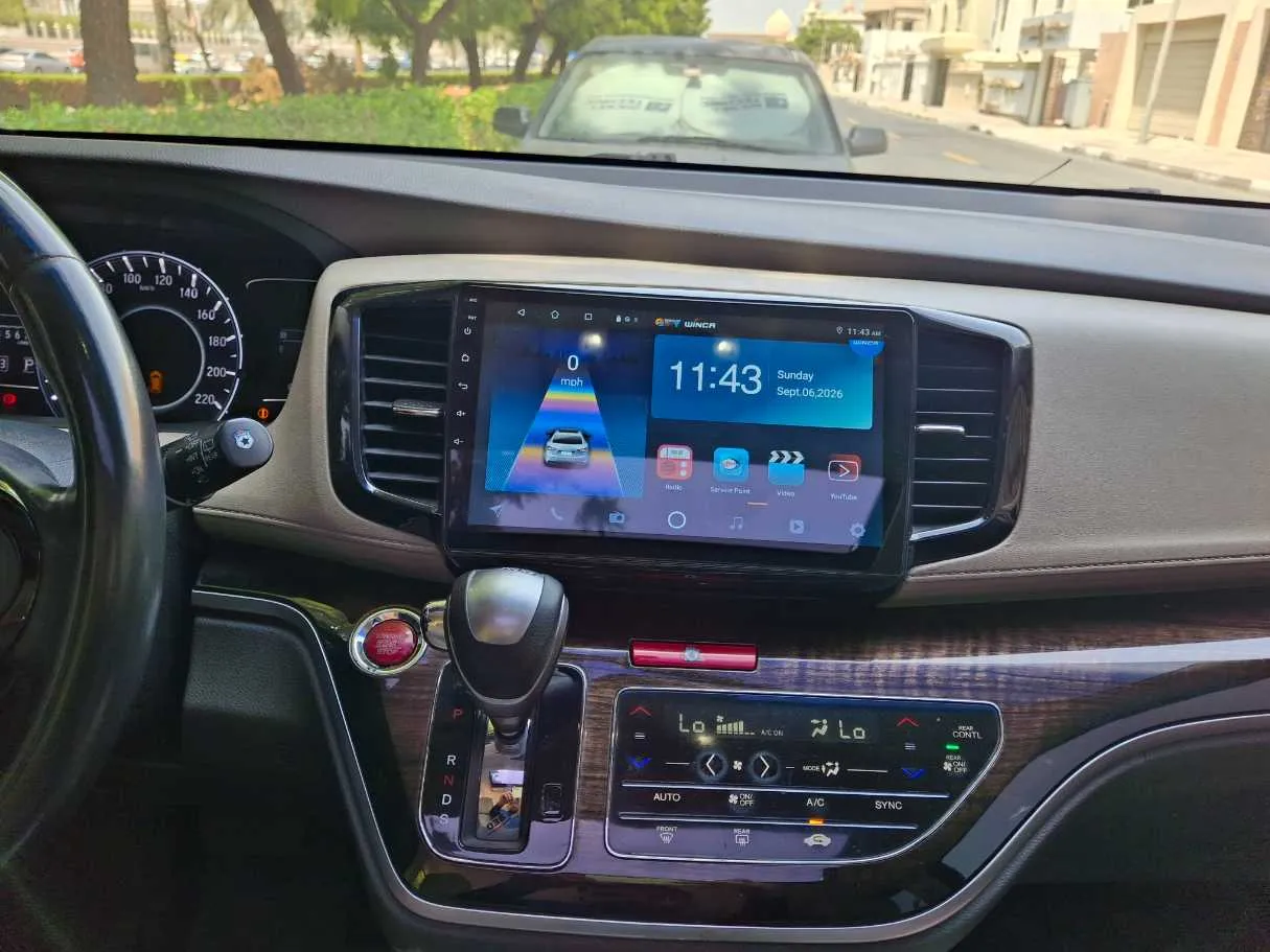Car image 15
