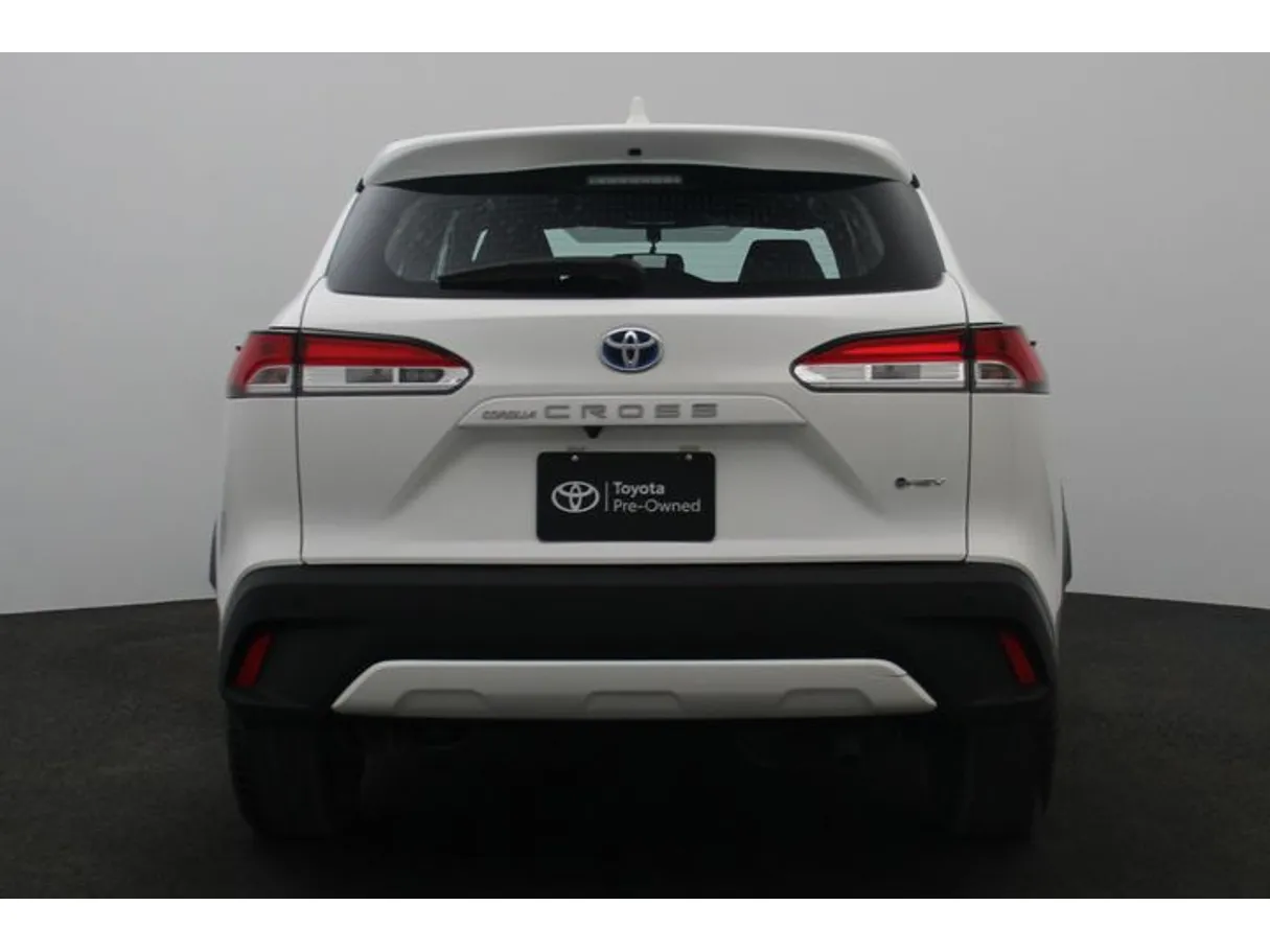 Car image 12