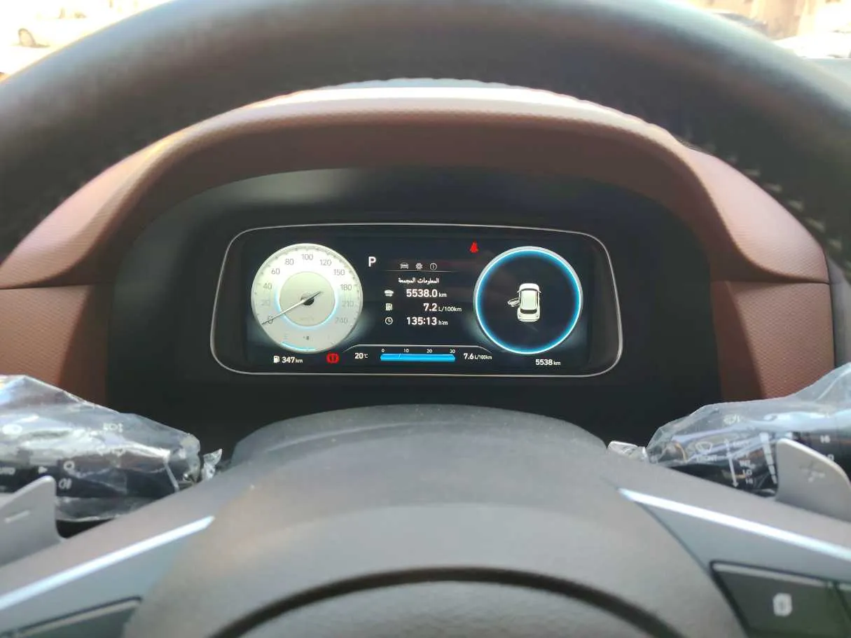 Car image 17