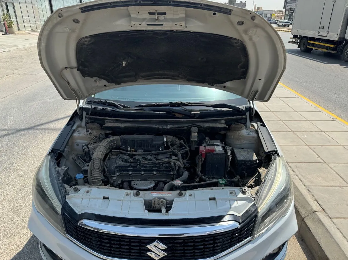 Car image 24
