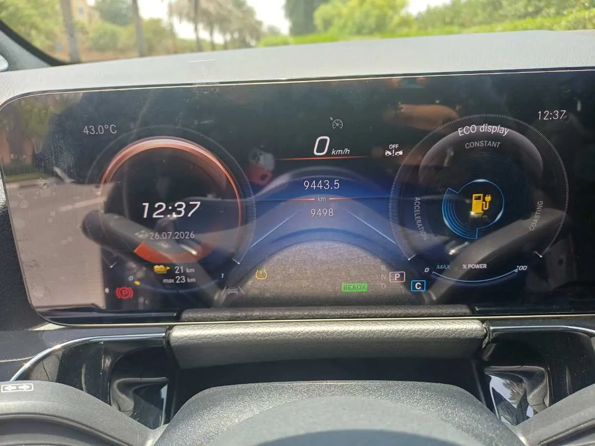 Car image 23