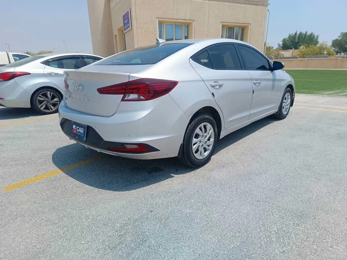 Car image 5