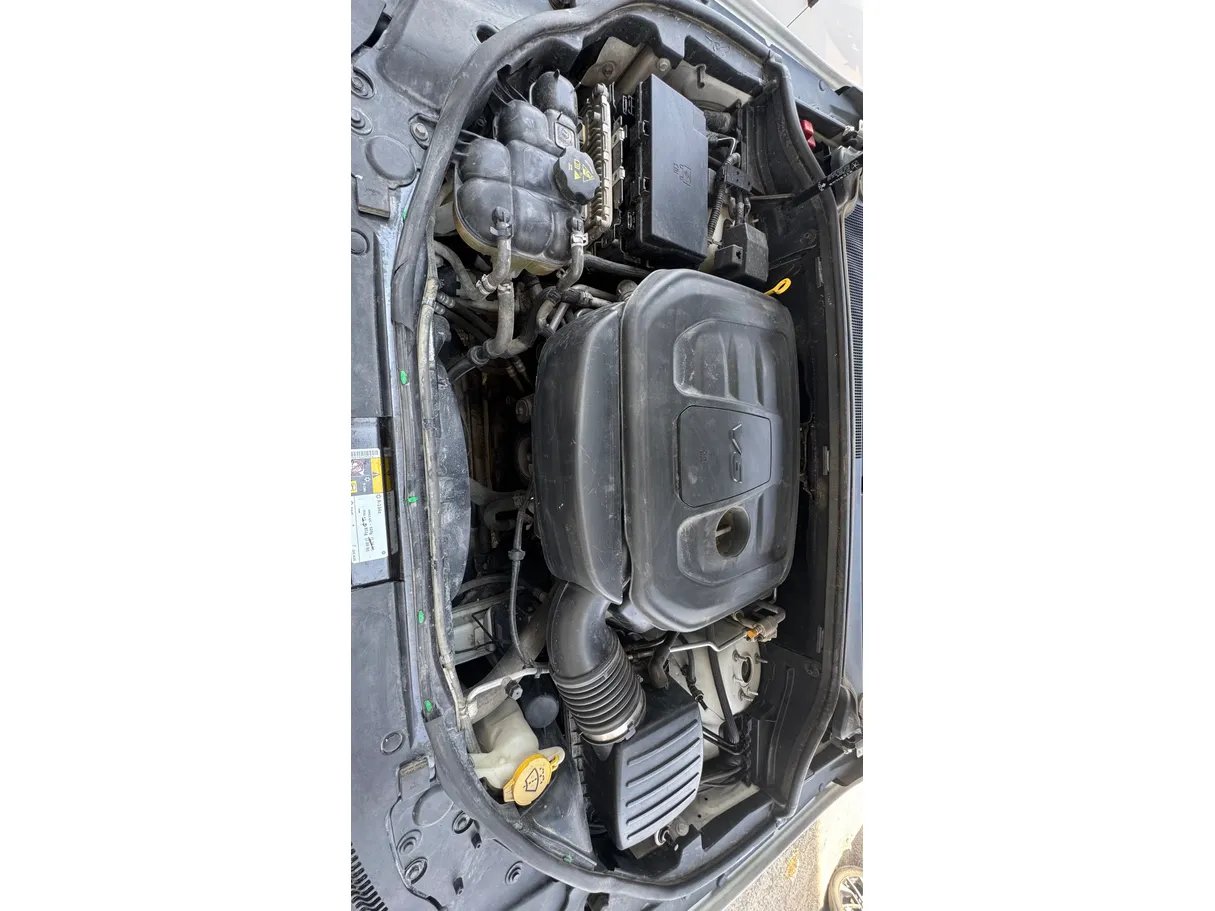 Car image 27
