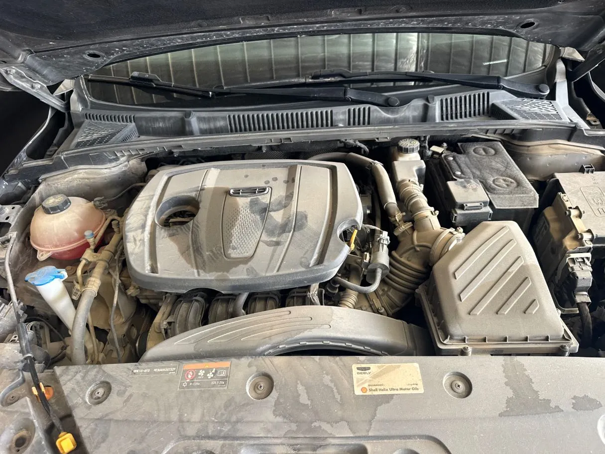 Car image 18