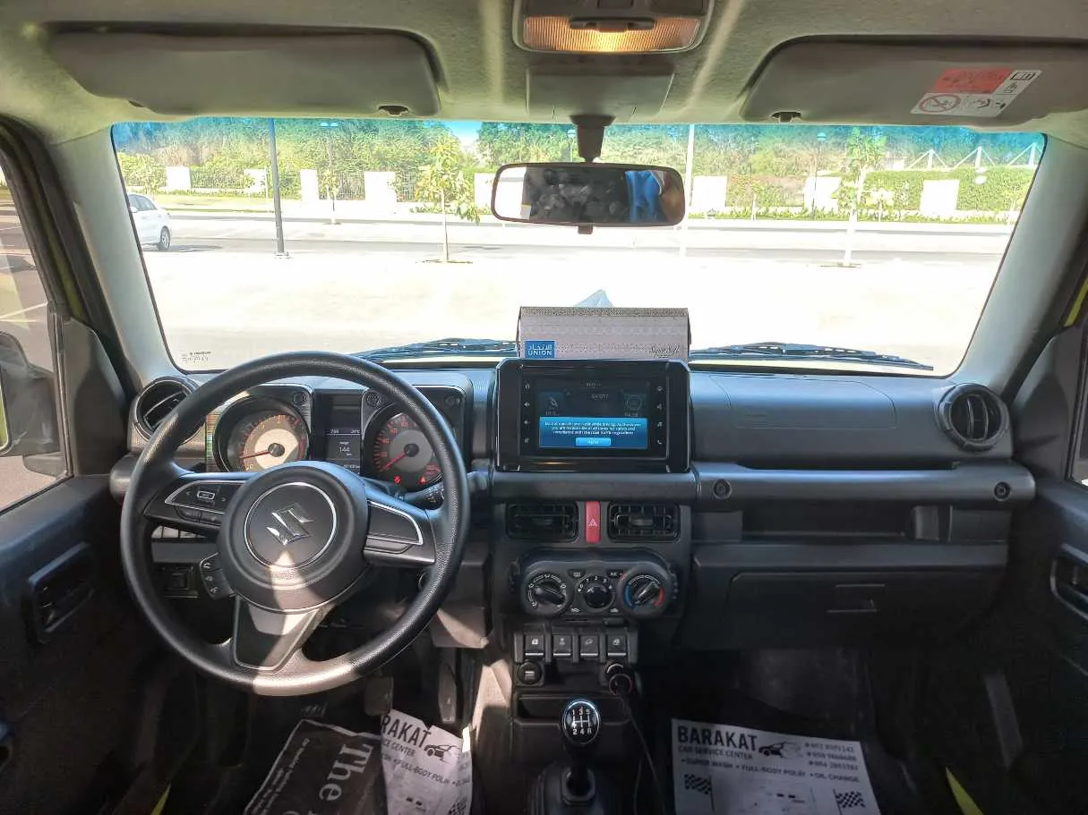 Car image 15