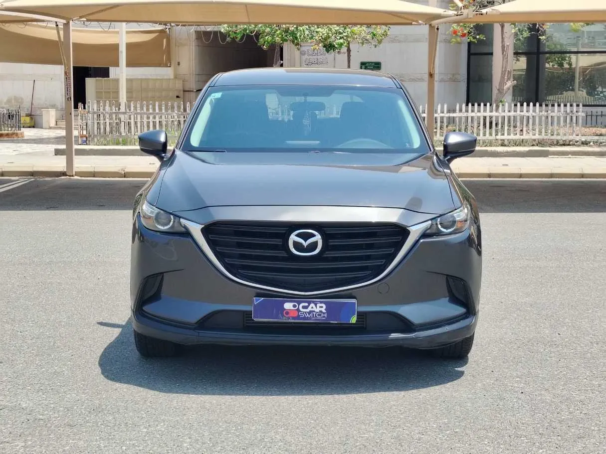 Car image 2