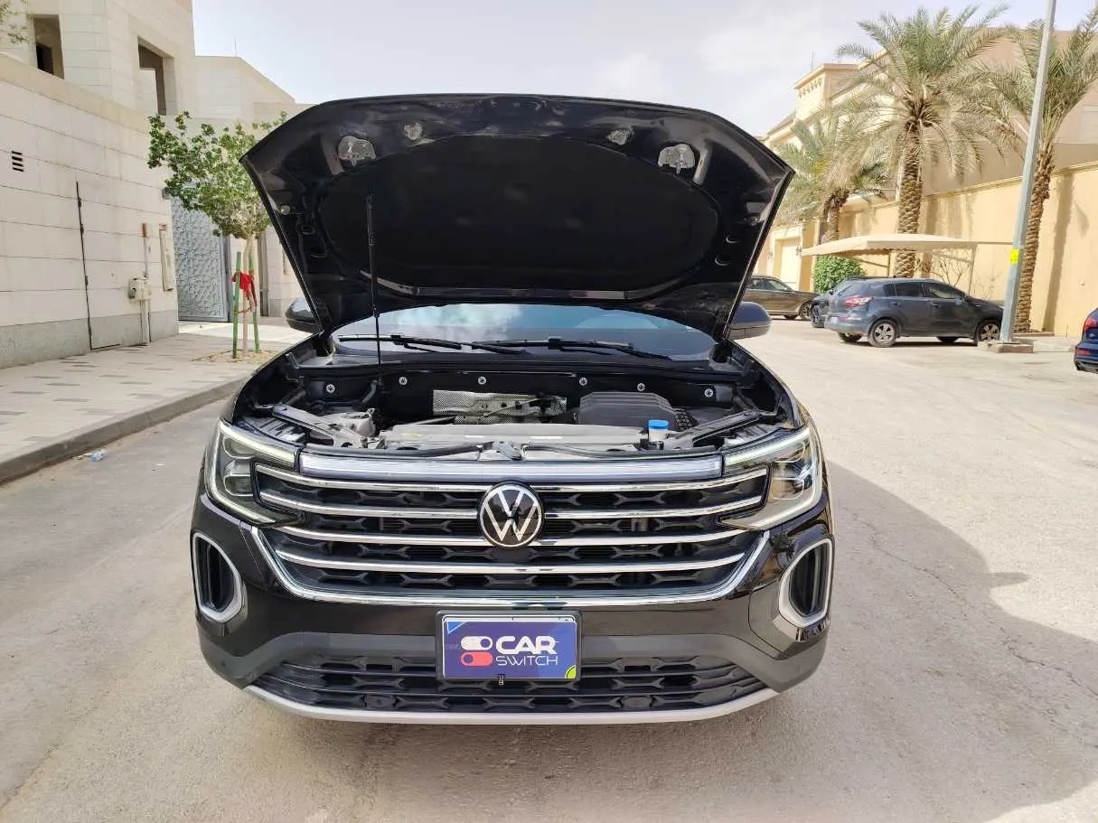 Car image 32