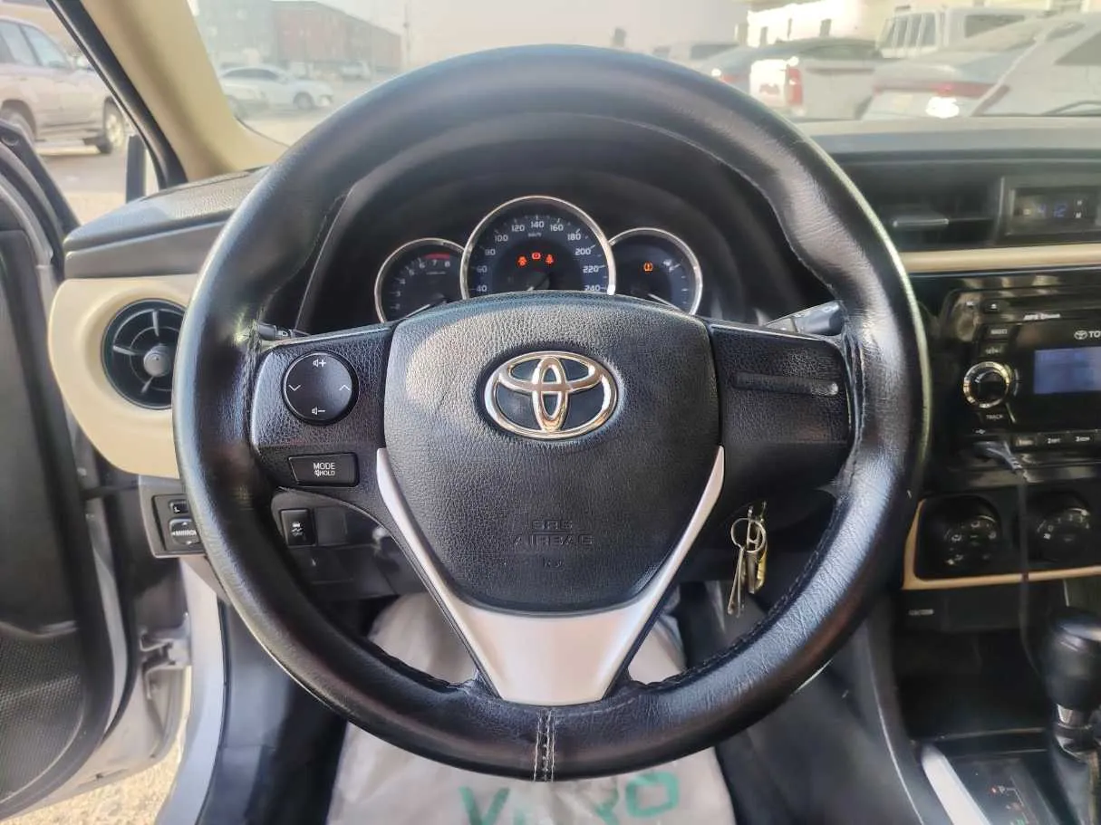 Car image 23