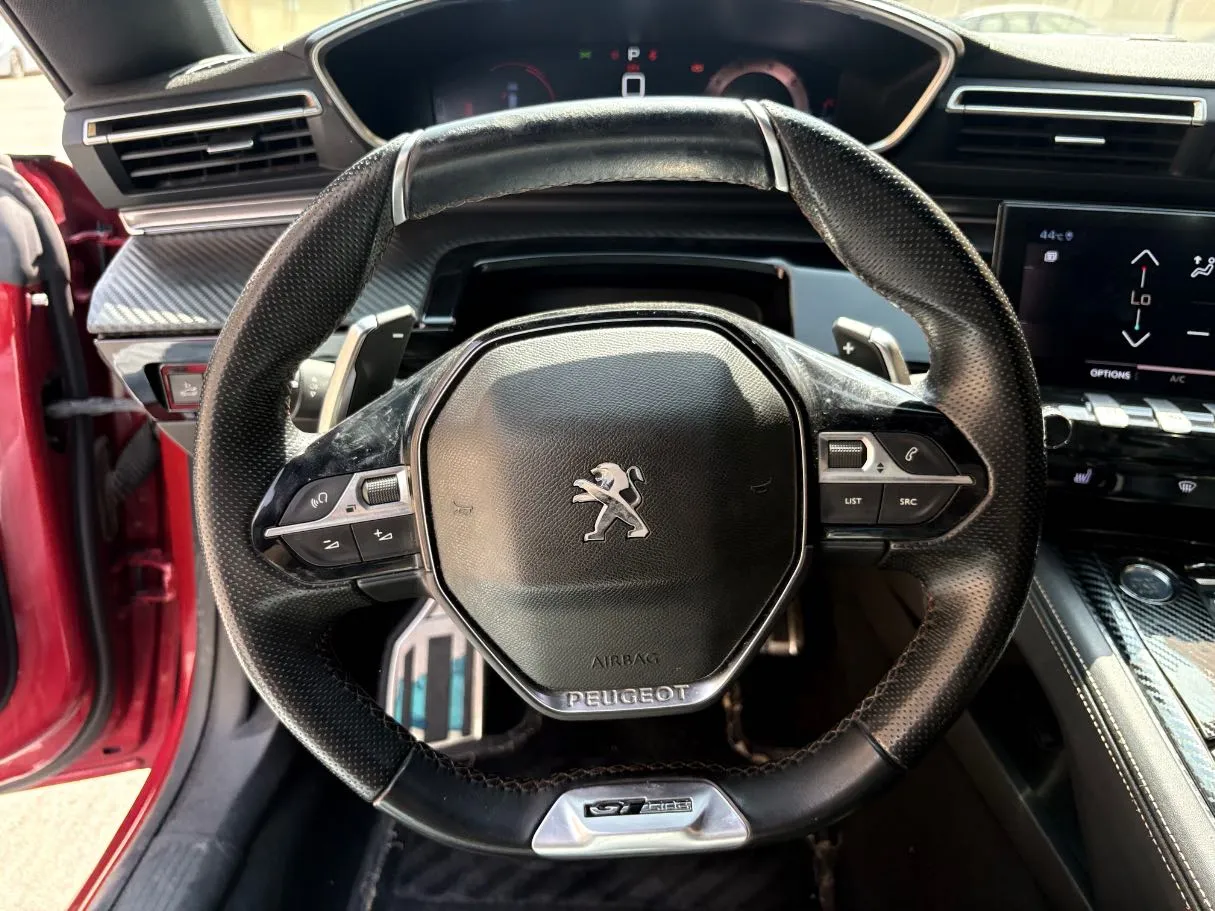 Car image 22