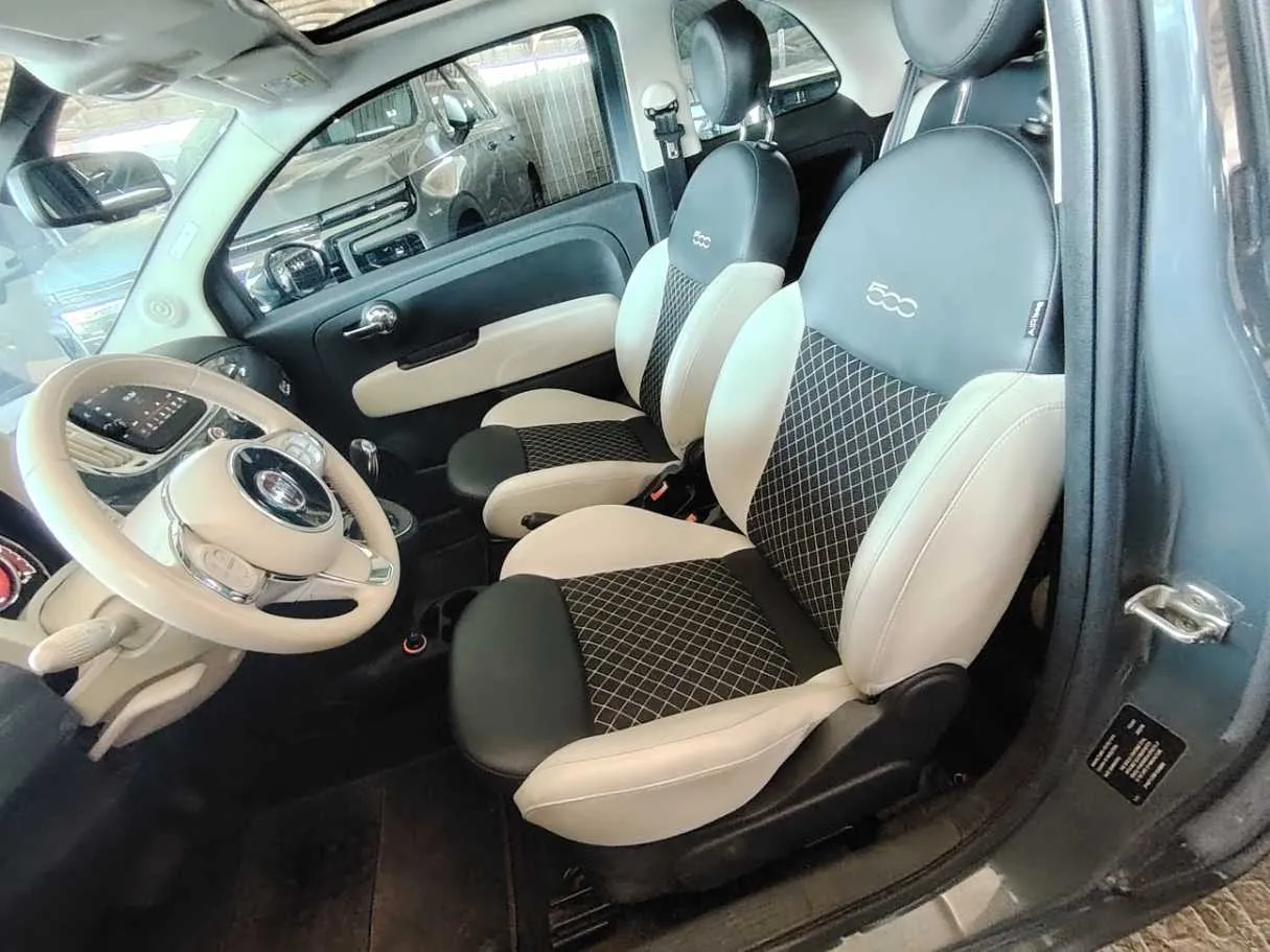 Car image 11