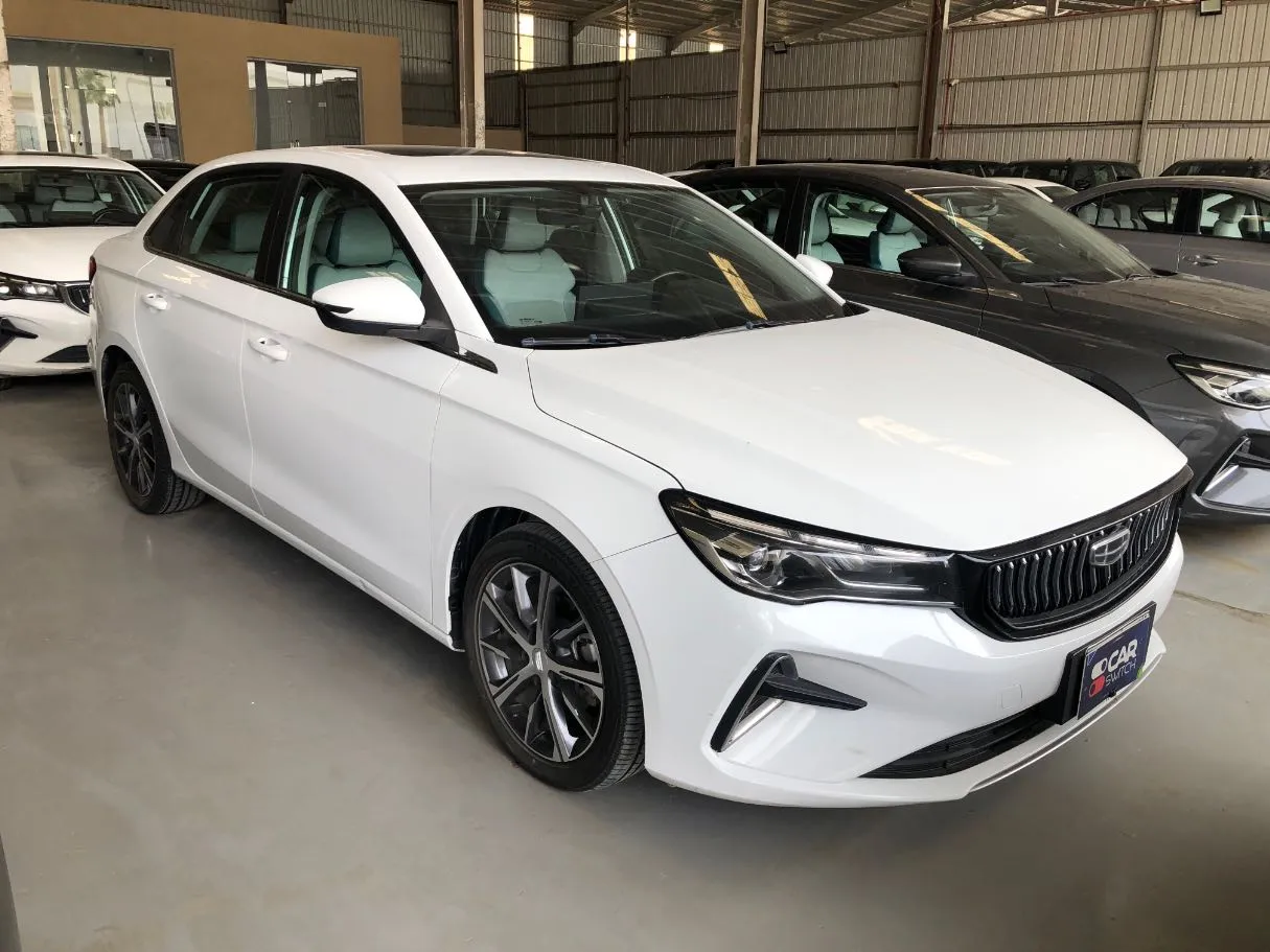 Car image 2