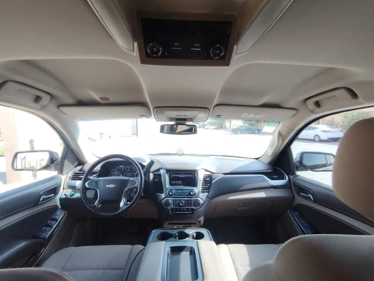 Car image 20